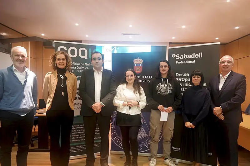 Acto de entrega de los Premios COQIQ al mejor TFG 2024 en la Universidad de Burgos